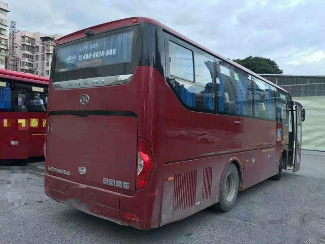Bus del passeggero utilizzato chilometro basso del motore di Yuchai del telaio dell'airbag dei sedili utilizzato marca del bus di giro di Ankai HFF6909 38 per l'Africa