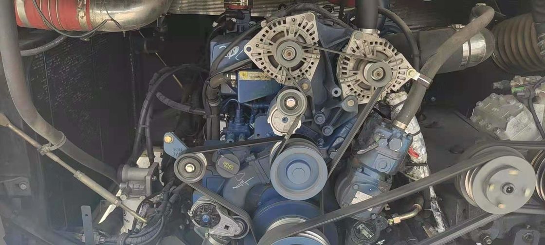 Il bus utilizzato ZK6107 di Yutong ha usato porte dei sedili del bus 41 del passeggero le doppie usate chilometro basso di Bus Steel Chiassis della vettura