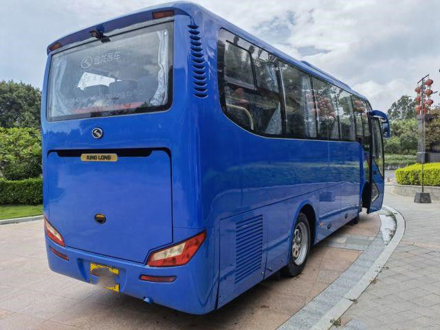La marca usata Kinglong 35 del modello XMQ6859 del bus di giro mette l'euro a sedere basso III di chilometro ha usato Mini Coach