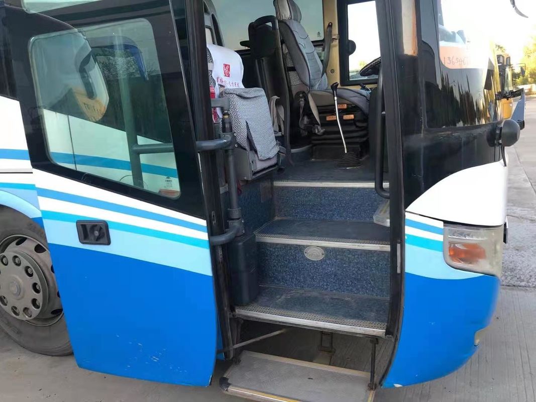 IL BUS ZK6127 di YUTONG ha utilizzato la vettura Bus da vendere la direzione posteriore di sinistra del motore dei prezzi economici dei sedili del bus 53 della seconda mano di Yutong