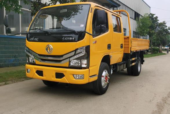Trattore economico Shacman Dongfeng FAW Mini Dump Trucks del serbatoio dell'olio di prezzi 80L del camion nuovissimo del carico 10-20 T Tipper Light Truck