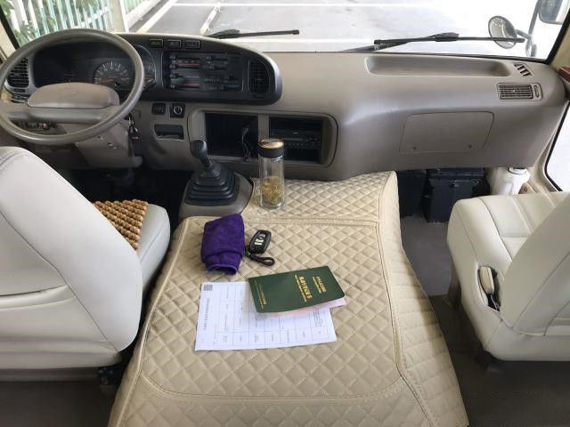 Dorato bianco del sottobicchiere della seconda mano del bus per il sottobicchiere di riserva di Negeria LHD Mini Bus Diesel Promition Price Toyota