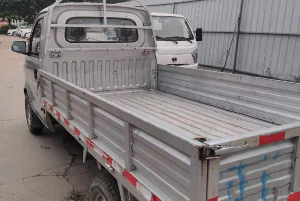 Il camion leggero 102HP del carico delle ruote di marca 6 di Dongfeng per Africe ha usato Mini Dump Truck