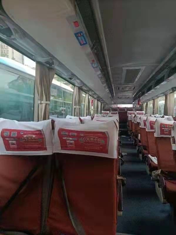Il bus utilizzato 49 sedili ha utilizzato il bus ZK6122HQ di Yutong ha usato l'azionamento di Bus Left Hand della vettura con il condizionatore d'aria