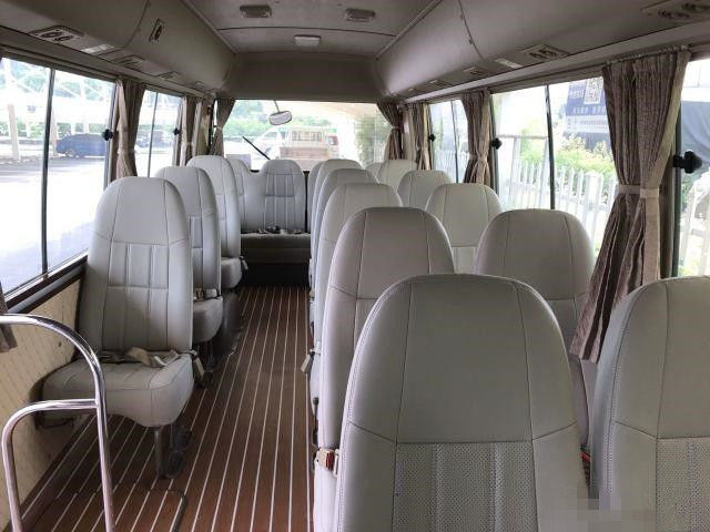 2010 il motore a benzina del bus 2TR del sottobicchiere utilizzato sedili di anno 20 ha usato la direzione della mano sinistra di Mini Bus Toyota Coaster Bus