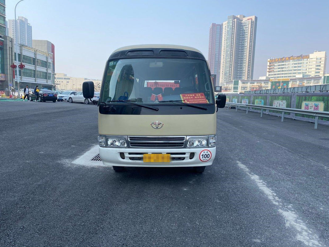 22 sedili direzione della mano sinistra da 2012 anni hanno utilizzato il motore a benzina del bus 2TR del sottobicchiere di Toyota