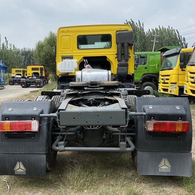Testa utilizzata del trattore di Howo della seconda mano del camion 6*4 del trattore di HOWO 375hp con la buona condizione