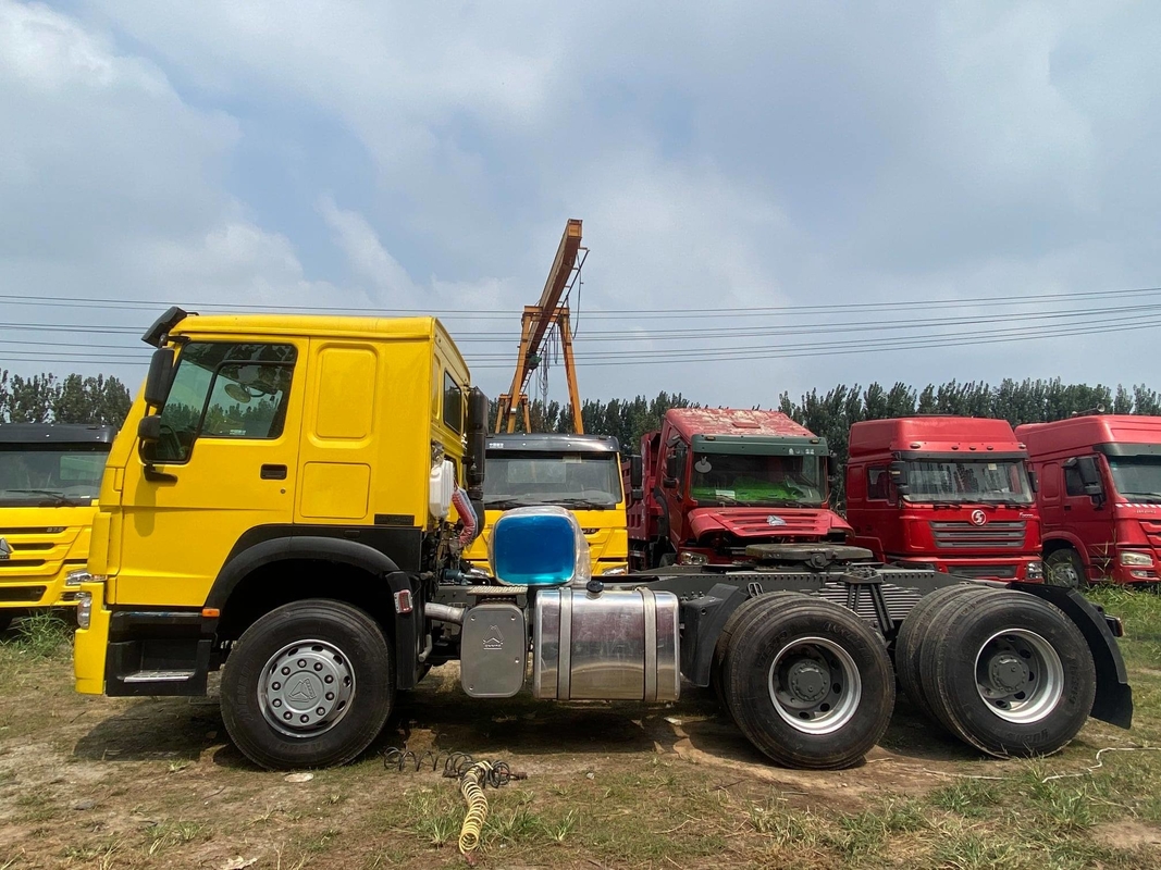 Testa utilizzata del trattore di Howo della seconda mano del camion 6*4 del trattore di HOWO 375hp con la buona condizione