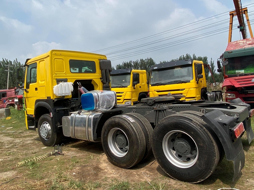 Testa utilizzata del trattore di Howo della seconda mano del camion 6*4 del trattore di HOWO 375hp con la buona condizione