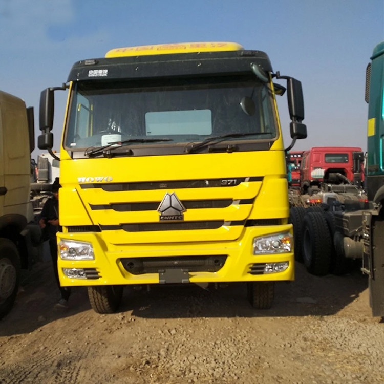 Sinotruk ha usato il prezzo capo del rimorchio del trattore del trattore del camion del trattore capo di Howo 6*4