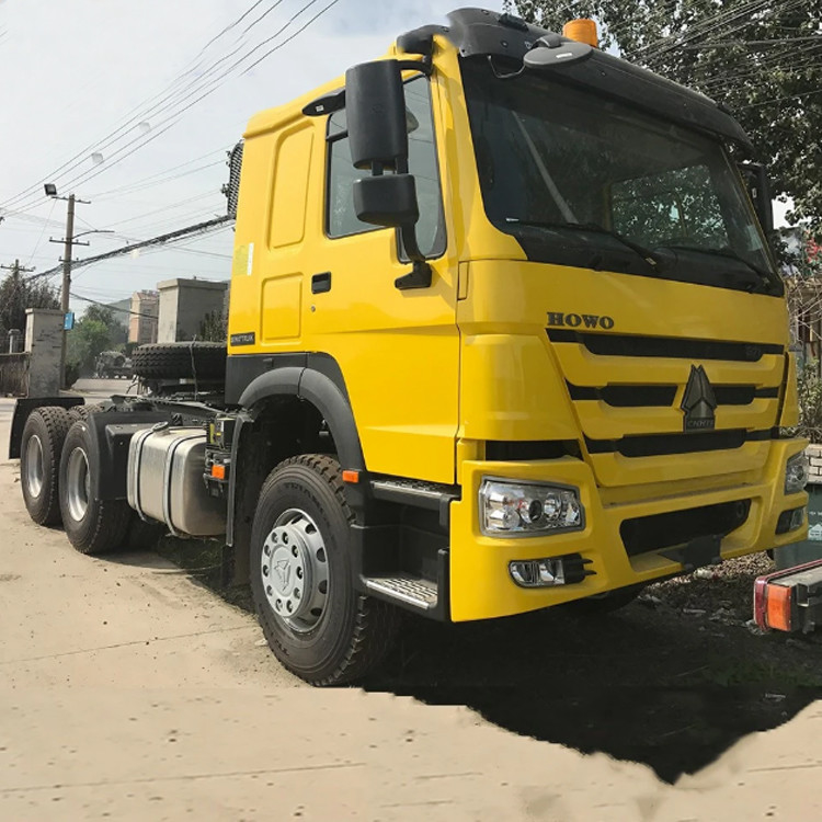 Sinotruk ha usato il prezzo capo del rimorchio del trattore del trattore del camion del trattore capo di Howo 6*4
