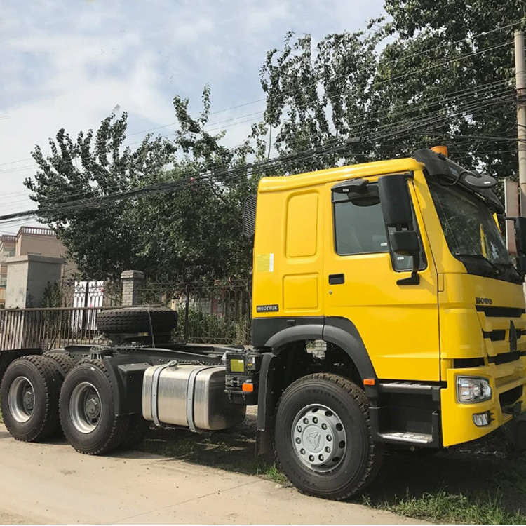 Sinotruk ha usato il prezzo capo del rimorchio del trattore del trattore del camion del trattore capo di Howo 6*4