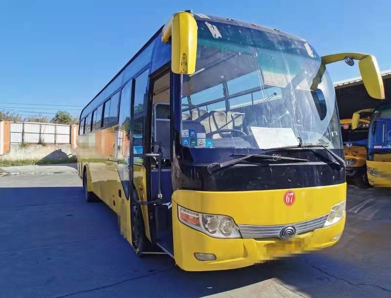 60 sedili 2013 motore Yutong della parte posteriore del bus utilizzato anno Zk6110 hanno utilizzato la vettura Company Commuter Bus