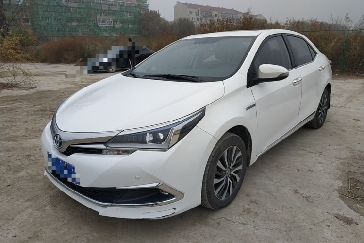 Automobili elettriche ad alta velocità utilizzate dell'automobile di Corolla con l'automobile bianca della berlina delle porte di colore 4 dei sedili del pioniere 5 di Corolla 2021 1.2T S-CVT