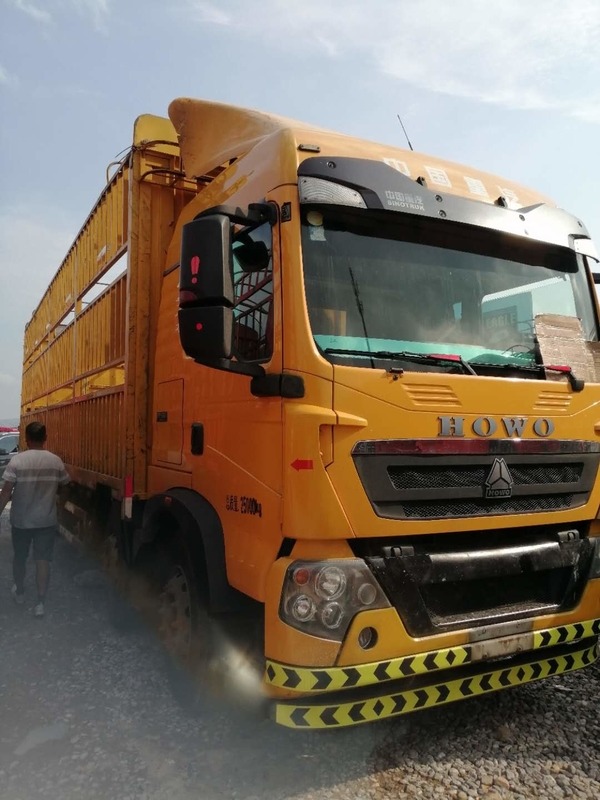 Veicolo leggero utilizzato singola fila della seconda mano dell'autocarro con cassone ribaltabile del carico 280HP 6*2 T5G