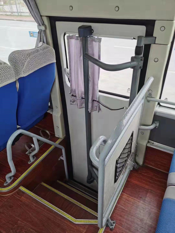 Yutong ha usato il trasporto che i veicoli bianchi hanno usato 50Seats interurbano diesel hanno utilizzato la vettura Buses