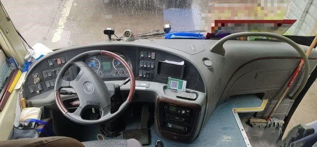 I bus di giro utilizzati di Yutong ZK6998 hanno usato un anno di lusso di 39 dei sedili di Yuchai della vettura diesel del motore bus di Buses Used Intercity nel 2014
