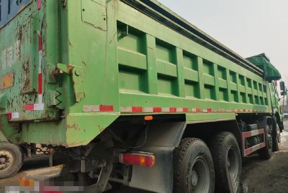 Autocarro con cassone ribaltabile di Mitsubishi Fuso della seconda mano 8*4 con 371hp il carico del motore 40ton da vendere