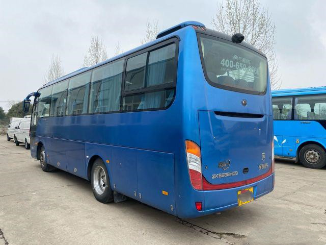La vettura utilizzata Bus 37 sedili Yutong Zk6888 trasporta e prepara la guida a destra del bus