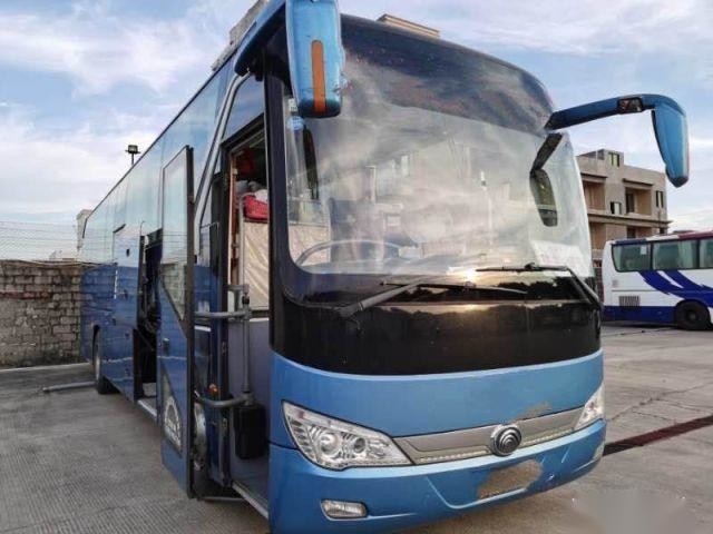 Motore posteriore della direzione di Yutong 49 Seat ZK6110 secondo della mano del bus delle porte sinistre sinistre della direzione due