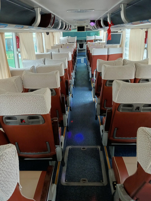 La marca usata di Yutong vettura Bus che di giro di 2015 anni ZK6126 ha utilizzato il bus diesel del motore 375hp di Weicahi ha utilizzato il bus dell'EURO III delle doppie porte