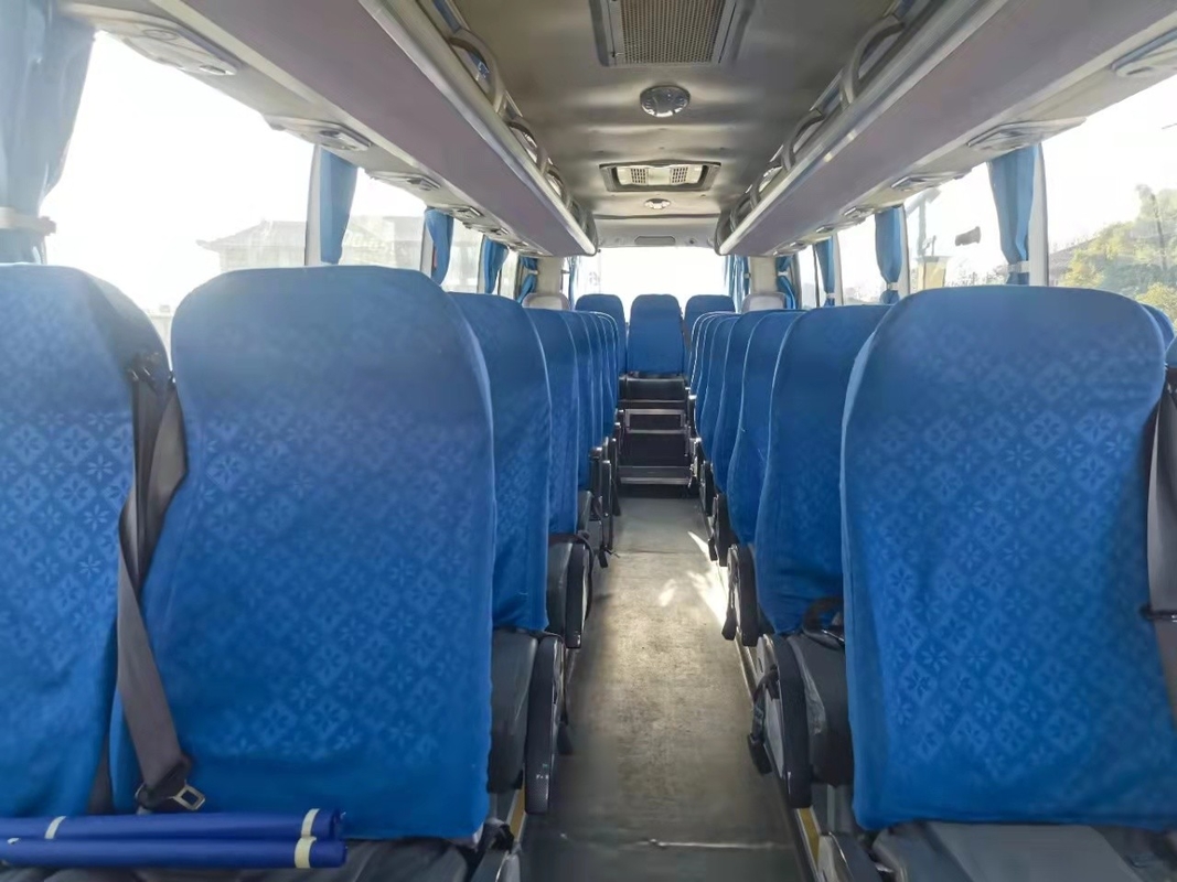 2014 bus ZK6908 di Yutong utilizzato di anno 39 sedili da vendere la vettura utilizzata Bus LHD in buone condizioni