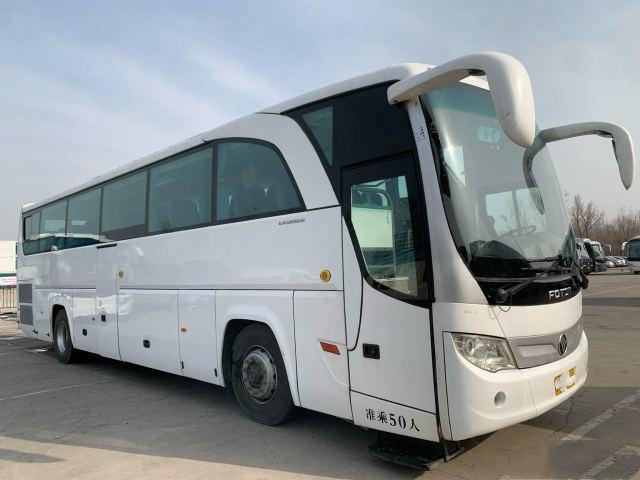 La vettura utilizzata bus BJ6120 di Foton ha usato le porte 2018 del bus 50seats Yuchai 330hp due di Yutong