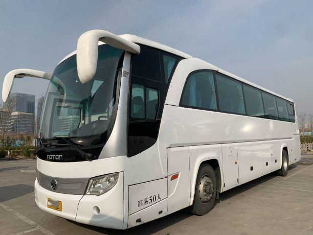 La vettura utilizzata bus BJ6120 di Foton ha usato le porte 2018 del bus 50seats Yuchai 330hp due di Yutong