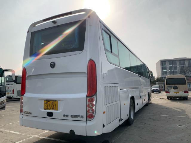 La vettura utilizzata bus BJ6120 di Foton ha usato le porte 2018 del bus 50seats Yuchai 330hp due di Yutong
