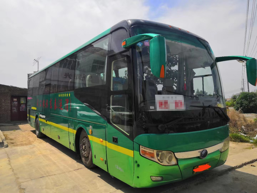2019 l'azionamento di Bus Left Hand della vettura di Yutong usato di anno 49 sedili trasporta il bus posteriore del motore