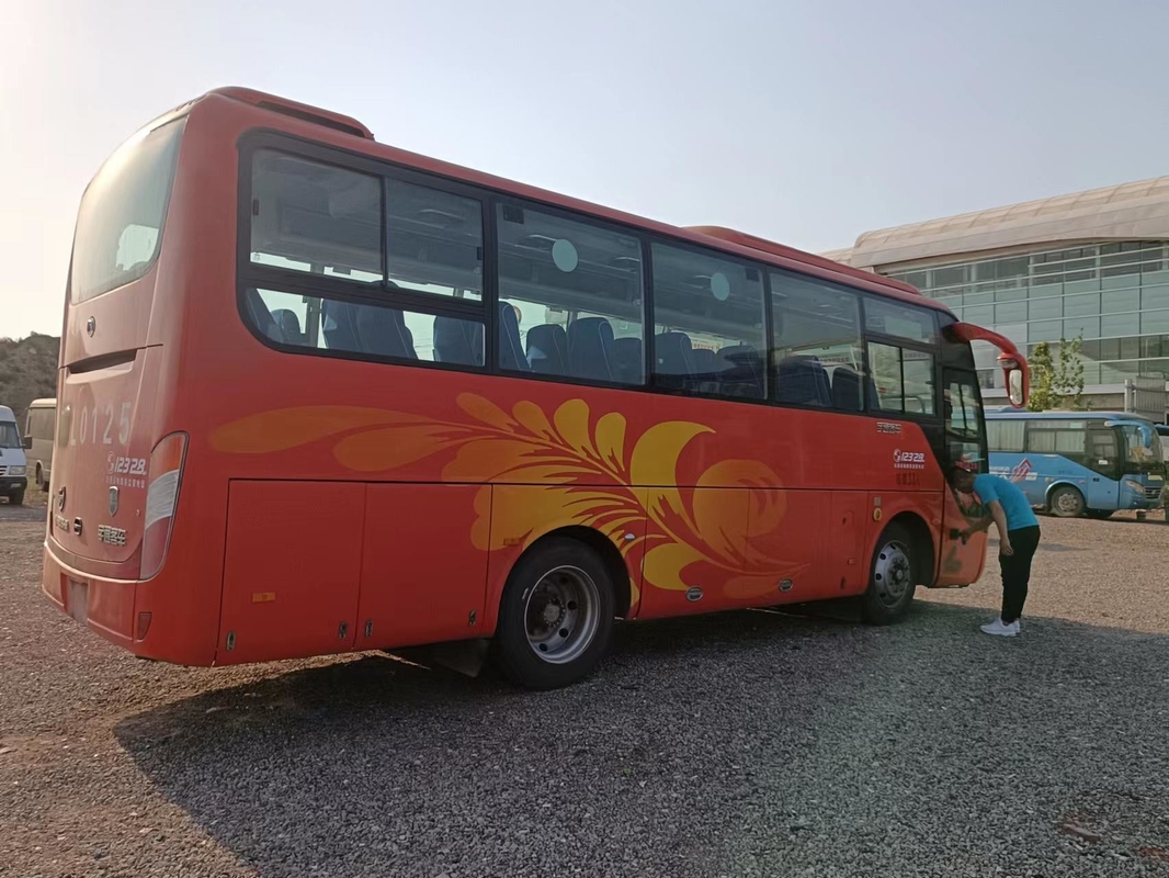 I motori diesel utilizzati sedili del bus da 2014 anni 33 Zk6808 Yutong preparano la direzione di Bus With LHD
