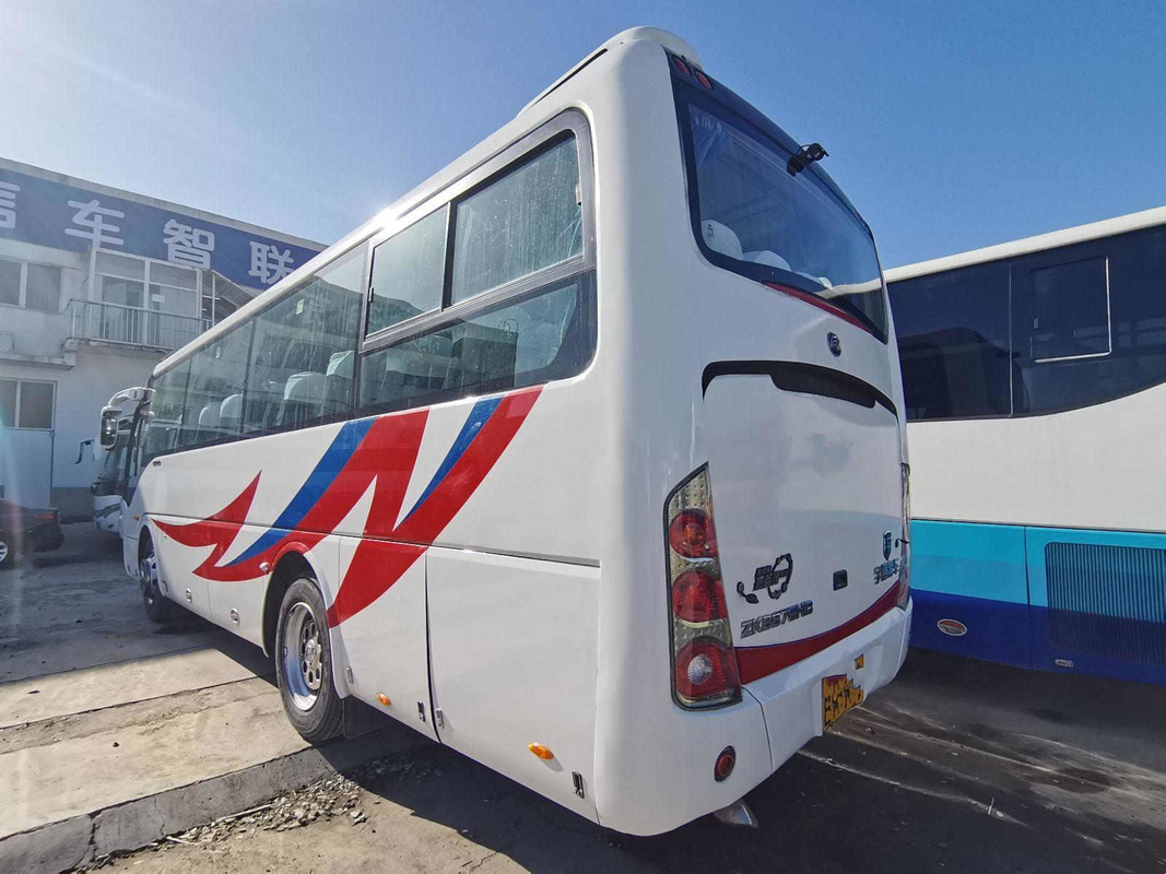 39 sedili hanno utilizzato la vettura Buses il motore ZK6879 della parte posteriore che di LHD ha utilizzato i bus nel Brasile Yutong