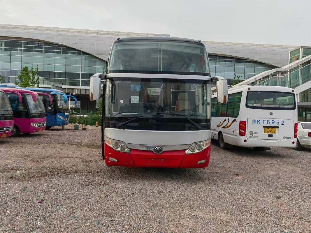 2015 il bus ZK6127H di Yutong utilizzato di anno 45 sedili ha usato la direzione di With Diesel Engine LHD della vettura