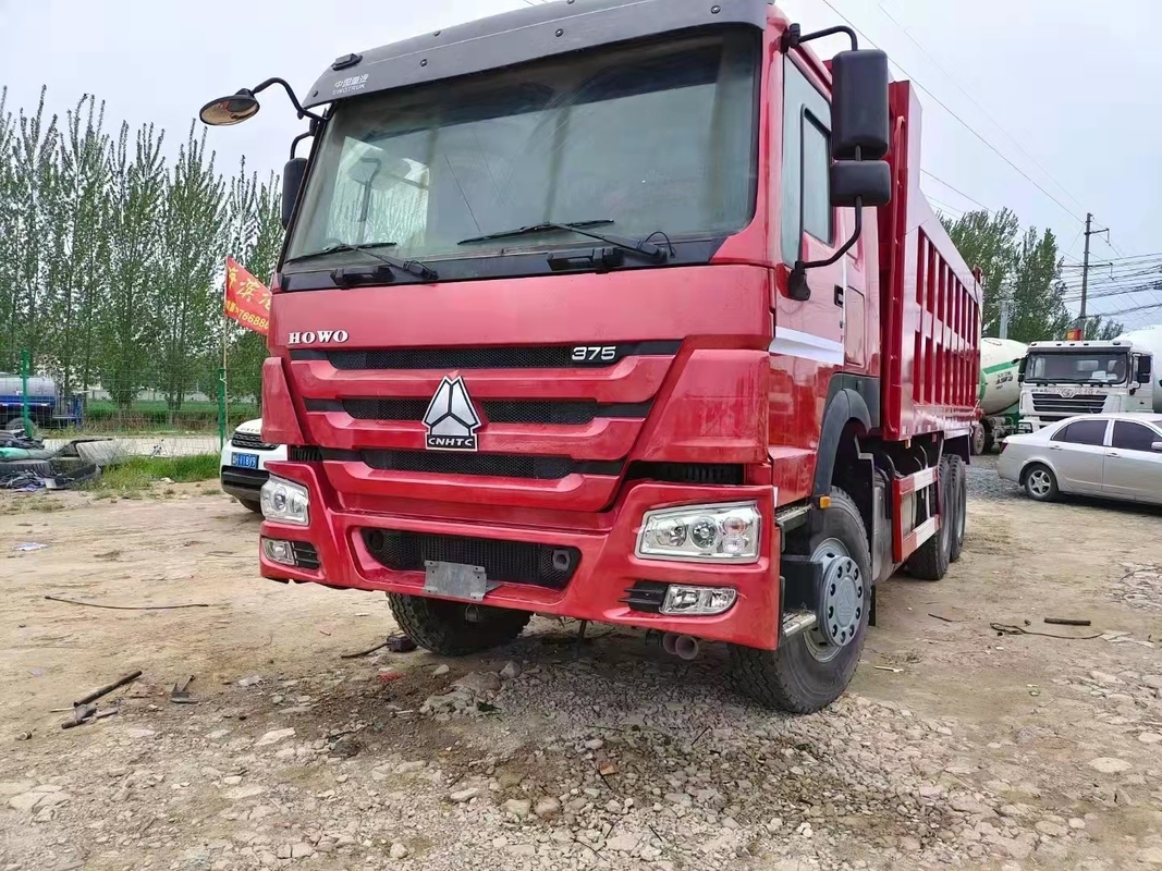 Guida a destra del camion 6*4 8*4 della seconda mano di Howo Tipper Truck Used Dumper 371/375hp cino