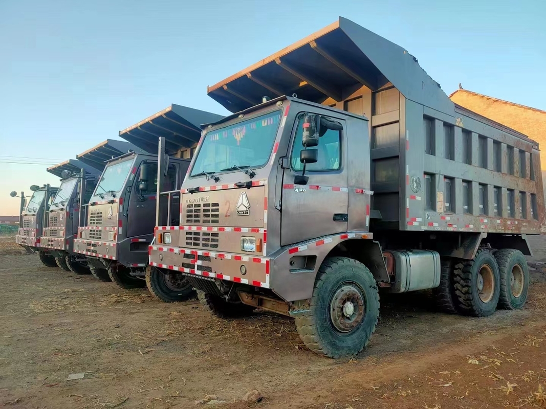 Cino HOWO ha utilizzato lo scaricatore dell'autocarro con cassone ribaltabile con 430HP il motore 120 Ton Load Used For Mine