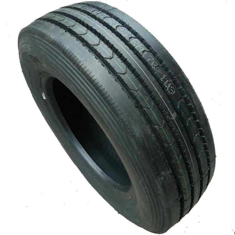 Il camion cinese del fornitore 315/70r22.5 385/65r22.5 della gomma radiale stanca le gomme del bus con il prezzo economico