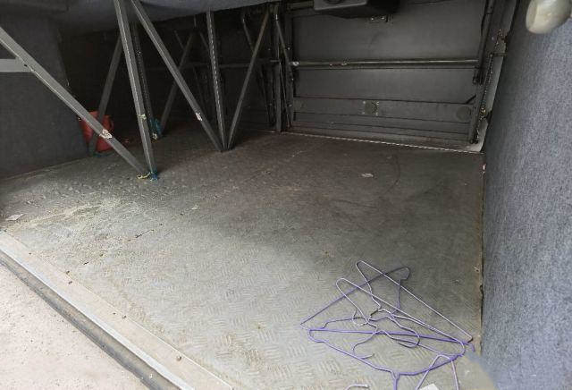 La guida a destra Yutong della prima classe trasporta la vettura Luxury del motore della parte posteriore di ZK6122H 51 Seater