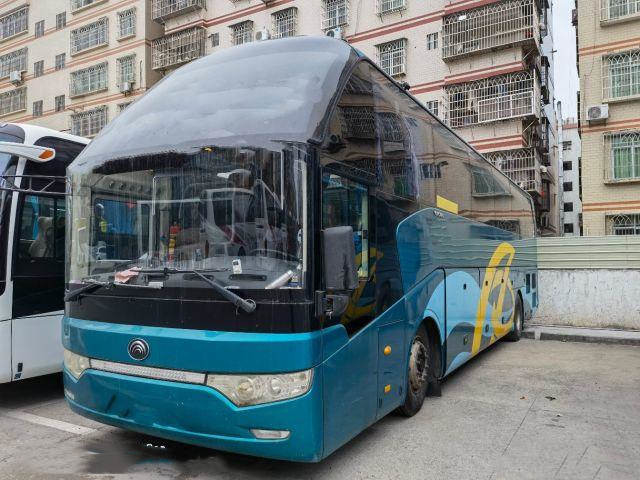 La guida a destra Yutong della prima classe trasporta la vettura Luxury del motore della parte posteriore di ZK6122H 51 Seater