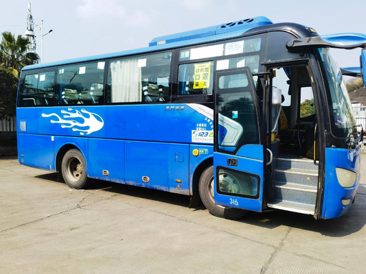 bus dorato del motore della parte posteriore di Dragon Mini Bus Vehicle Tourist XML6807 della disposizione 30seats 2+2