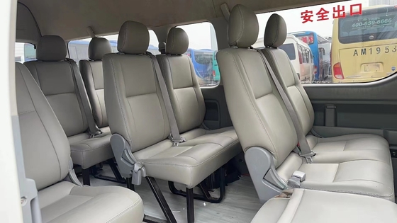 Giapponese usato trasporta Toyota Hiace 15 mette il secondo olio a sedere di lusso Front Engine Charger Plug del minibus