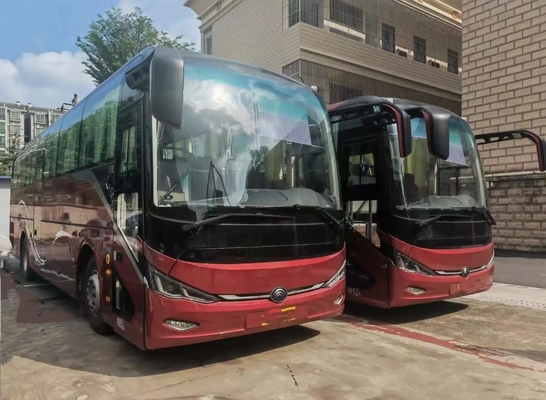 Bus utilizzato di transito le giovani tenaglie ZK6117 di 2021 di anno di Yuchai del motore 310hp 52 dei sedili del freno a disco dell'airbag porta della sospensione 2