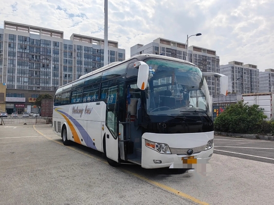 La vettura utilizzata Leaf Spring EURO IV del bus motore 245hp 10,5 di Yuchai di 49 sedili misura i secondi giovani con un contatore Tong Bus ZK6107 della mano