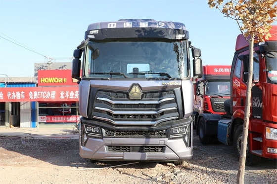 HOWO Camion pesante trattore alto tetto deflettore 6X4 Diesel 16 marce 480 cavalli di potenza nazionale VI