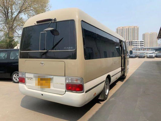Il bus del sottobicchiere utilizzato 20 sedili ha usato Mini Bus Toyota Coaster Bus con il motore a benzina 2TR direzione della mano sinistra da 2007 anni