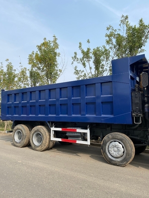 Modo usato Sinotruk Howo 375hp Tipper Truck dell'azionamento del camion 8x4 di Howo Drump