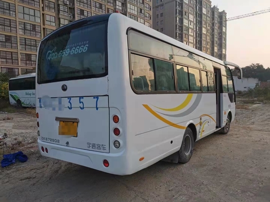 La guida a sinistra ha utilizzato i bus di lusso della città di Yutong rifornisce i 30 sedili di combustibile diesel Front Engine