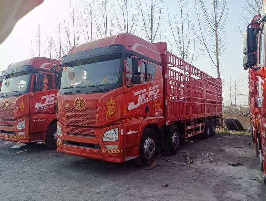 FAW ha usato 8x4 18 Ton Cargo Trucks With 12wheels usato per uso del carico in buone condizioni