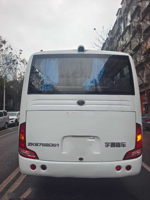 Il bus pubblico bianco diesel utilizzato anno utilizzato di marca ZK6761 nel 2017 LHD di Yutong ha utilizzato di Yuchai gli EURO la V 29 bus dei sedili del motore