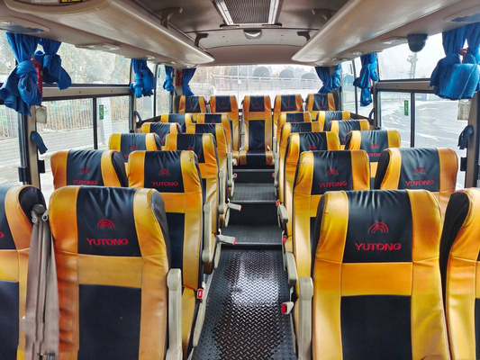Il bus pubblico bianco diesel utilizzato anno utilizzato di marca ZK6761 nel 2017 LHD di Yutong ha utilizzato di Yuchai gli EURO la V 29 bus dei sedili del motore