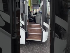 Autobus di lusso K6906 Blu A/C Motore diesel Legno 39 posti Sosposizione a molla Lungo raggio